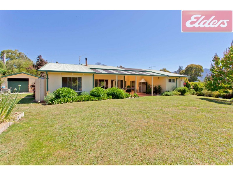 5 Drummond Street, Tawonga VIC 3697