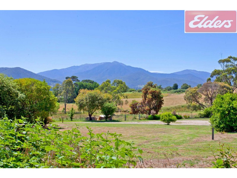 5 Drummond Street, Tawonga VIC 3697