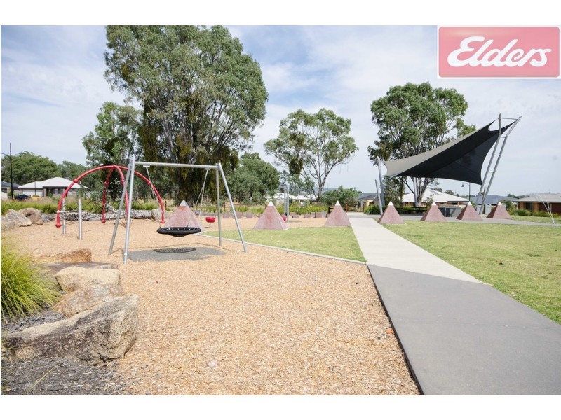 14 Howse Crescent, Wodonga VIC 3690