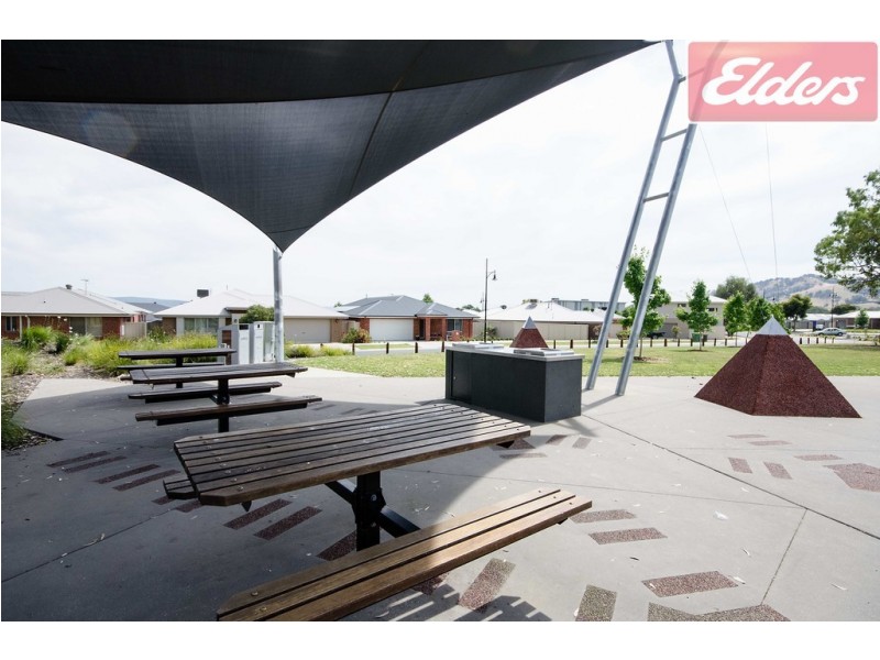 14 Howse Crescent, Wodonga VIC 3690