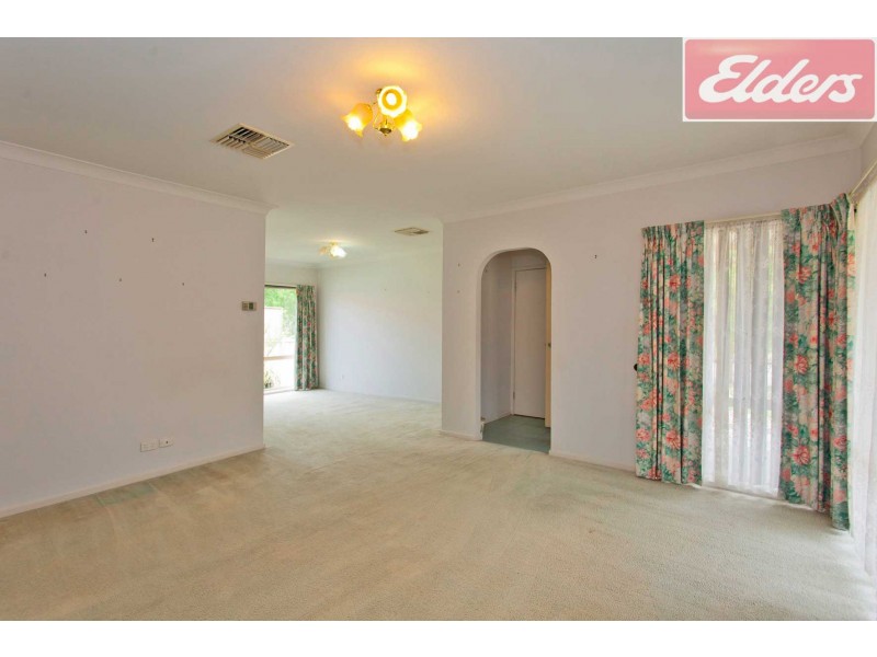 1/8 Wright Street, Glenroy NSW 2640