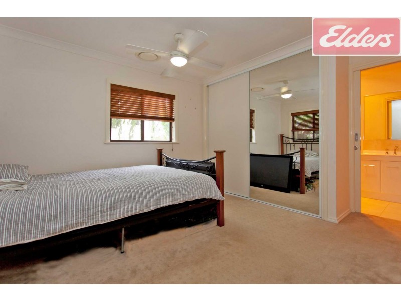 573 Noorla Place, Lavington NSW 2641