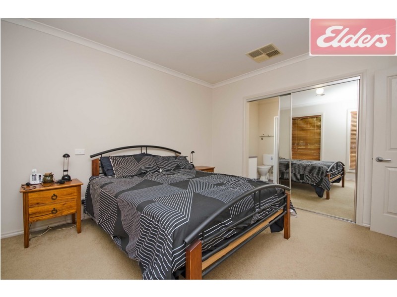 14 Carnoustie Avenue, Wodonga VIC 3690