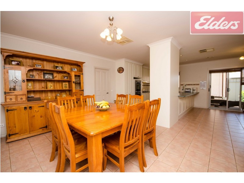 14 Carnoustie Avenue, Wodonga VIC 3690