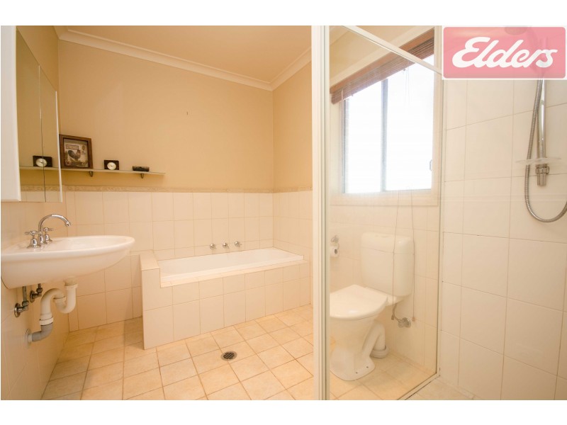 14 Carnoustie Avenue, Wodonga VIC 3690