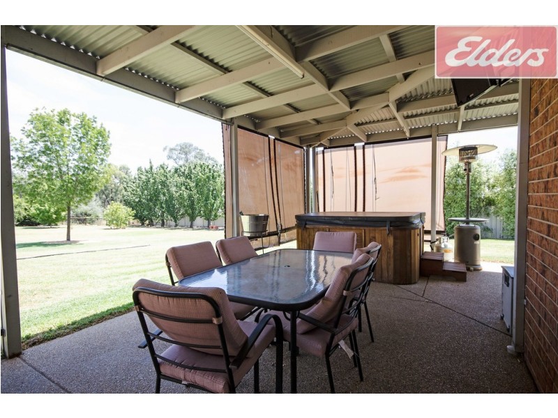 14 Carnoustie Avenue, Wodonga VIC 3690