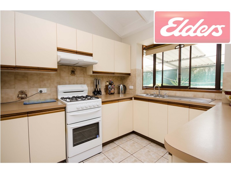 2/425 Bevan Street, Lavington NSW 2641