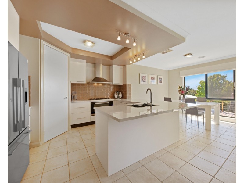 48 Ballara Drive, Wodonga VIC 3690