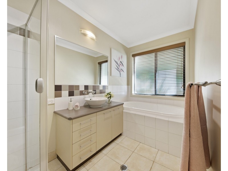 48 Ballara Drive, Wodonga VIC 3690