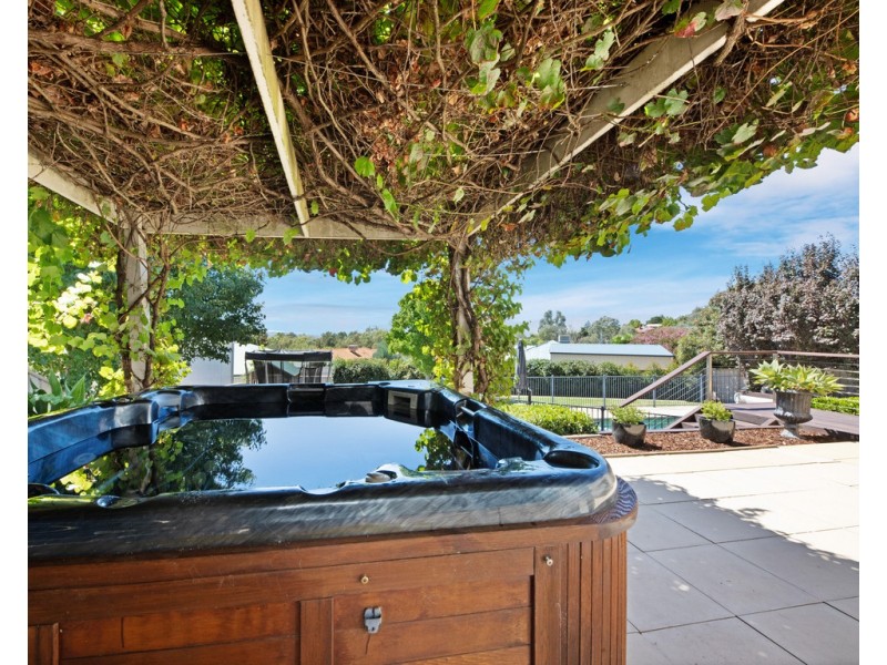 48 Ballara Drive, Wodonga VIC 3690