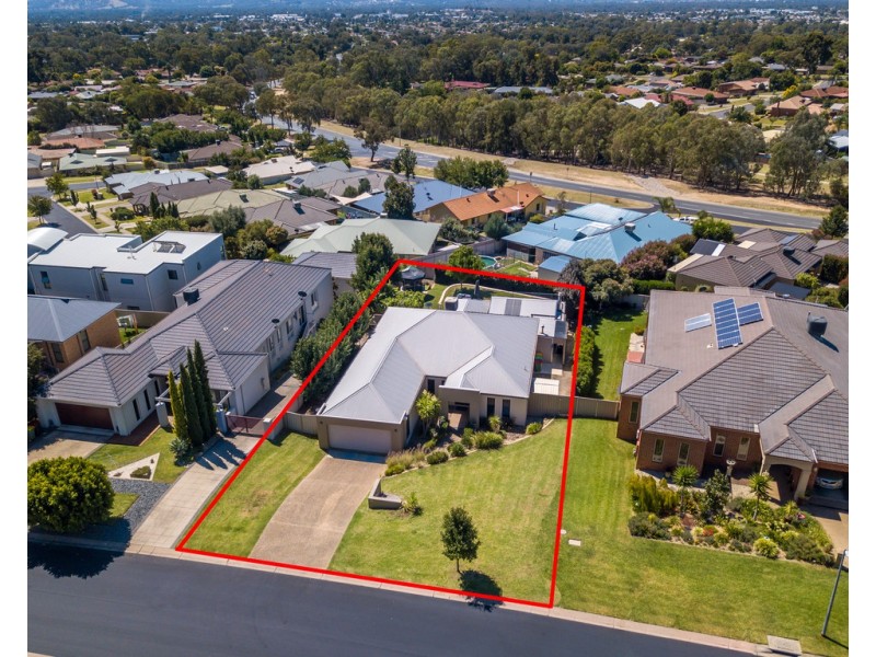 48 Ballara Drive, Wodonga VIC 3690