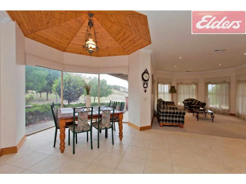 52 McDonald Lane, Kiewa VIC 3691