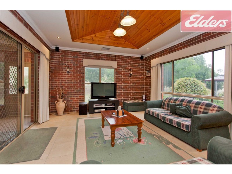 52 McDonald Lane, Kiewa VIC 3691