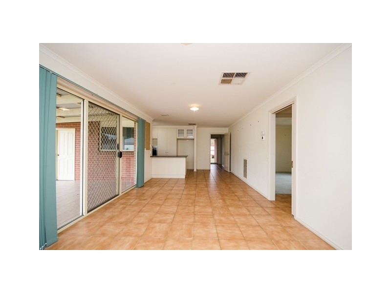 14 Saunders Crescent, Wodonga VIC 3690