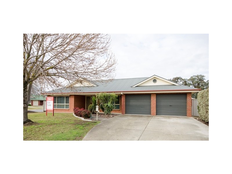 14 Saunders Crescent, Wodonga VIC 3690