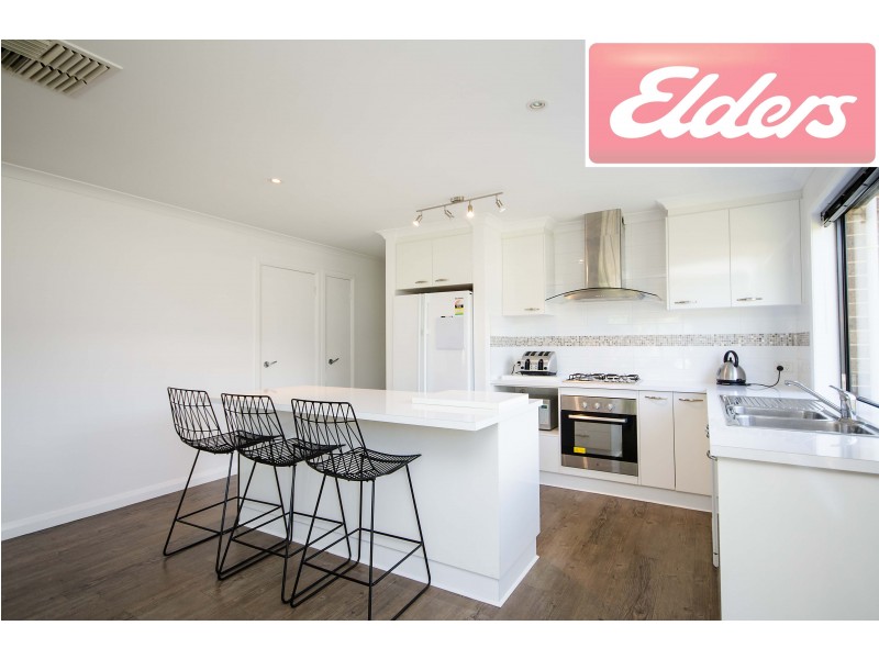 33 Victoria Cross Parade, Wodonga VIC 3690