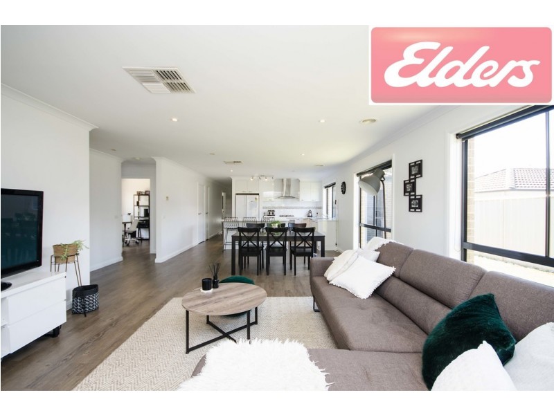 33 Victoria Cross Parade, Wodonga VIC 3690