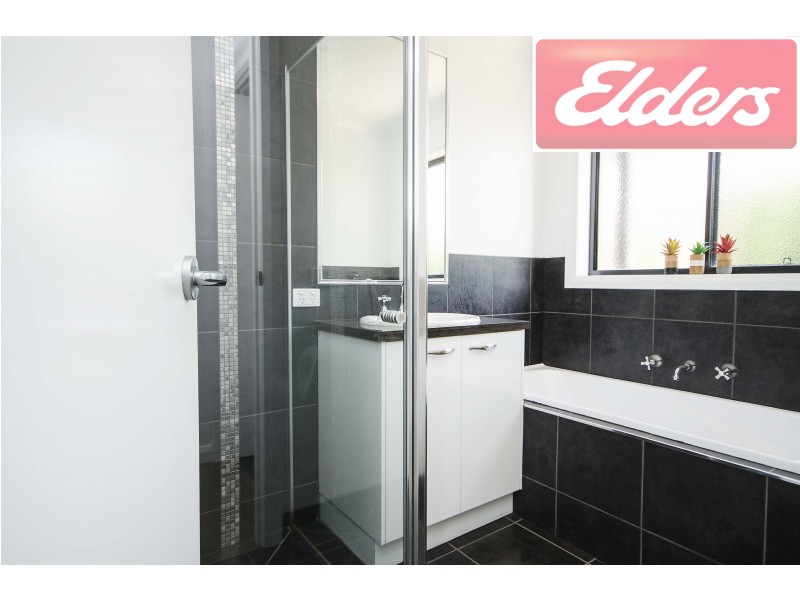 33 Victoria Cross Parade, Wodonga VIC 3690