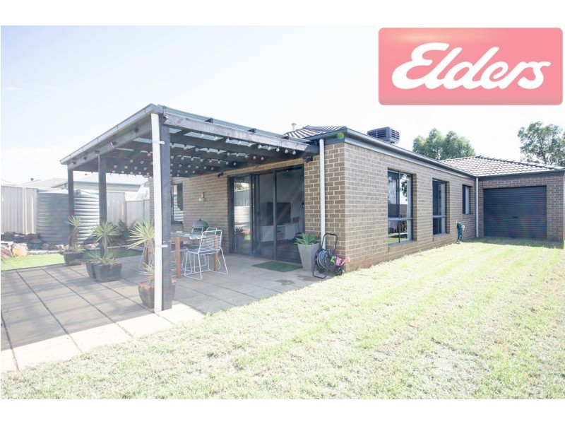 33 Victoria Cross Parade, Wodonga VIC 3690