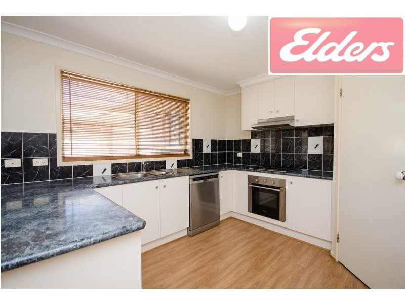 4 Alkira Court, Lavington NSW 2641