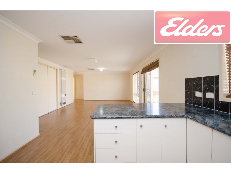 4 Alkira Court, Lavington NSW 2641