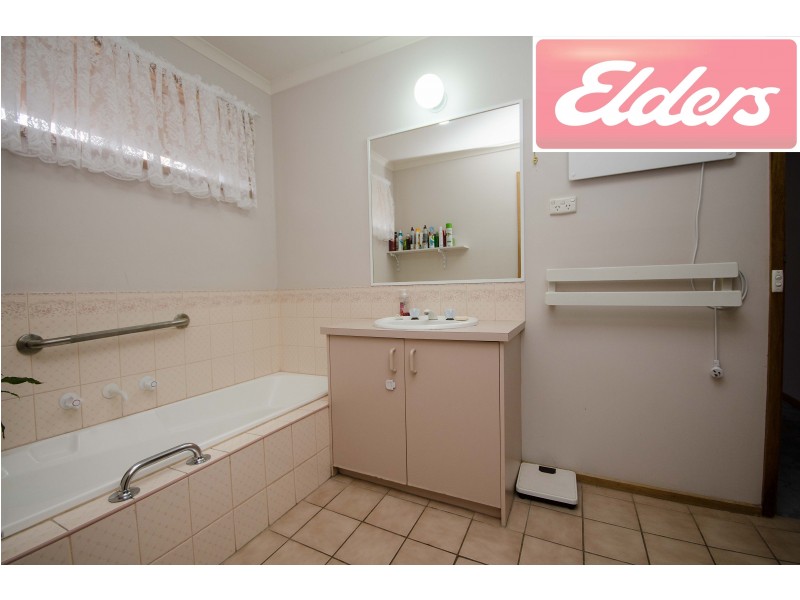 18 Templeton Place, Wodonga VIC 3690