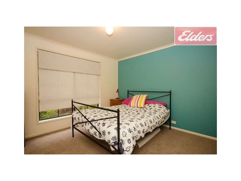 36 Peacock Avenue, West Wodonga VIC 3690