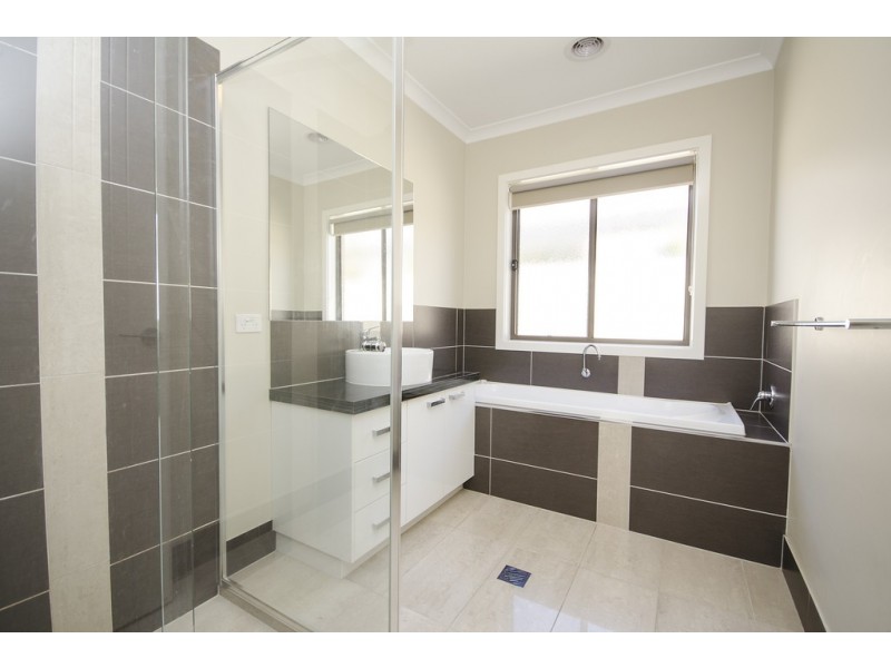 25 Castleton Street, Wodonga VIC 3690