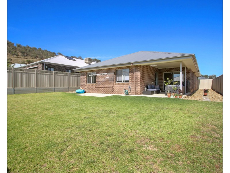 33 Rogers Avenue, Wodonga VIC 3690