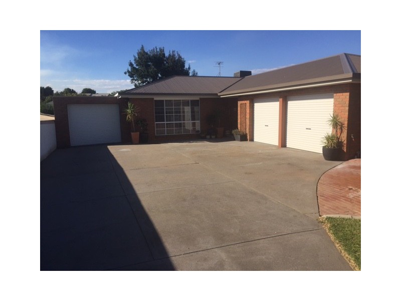 140 De Kerilleau Drive, Wodonga VIC 3690