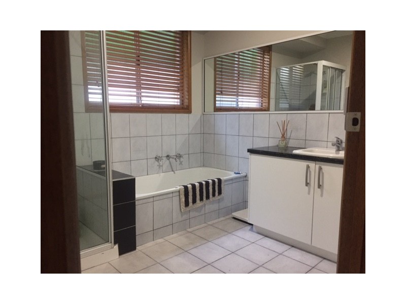 140 De Kerilleau Drive, Wodonga VIC 3690