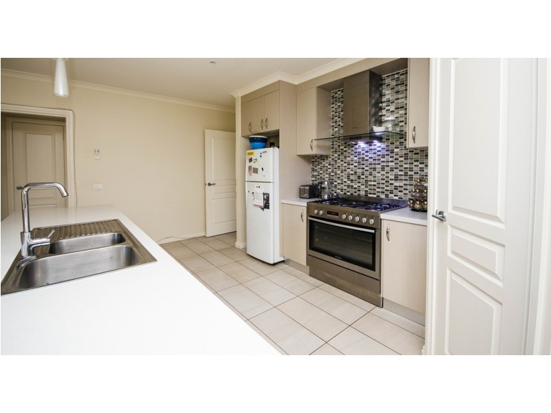 4 Ivers Place, Wodonga VIC 3690