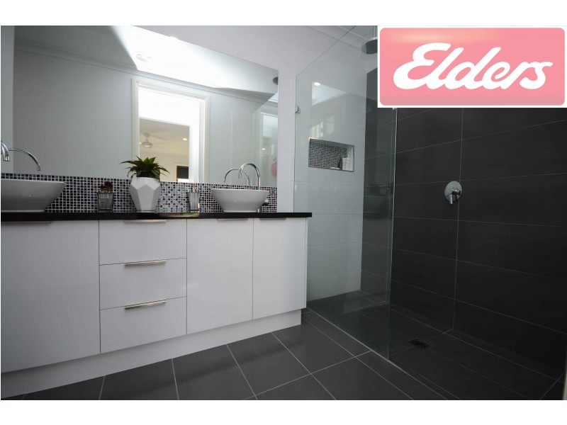 14 Coverdale Drive, Wodonga VIC 3690