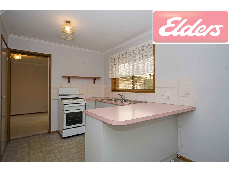 9 Meyer Place, Thurgoona NSW 2640