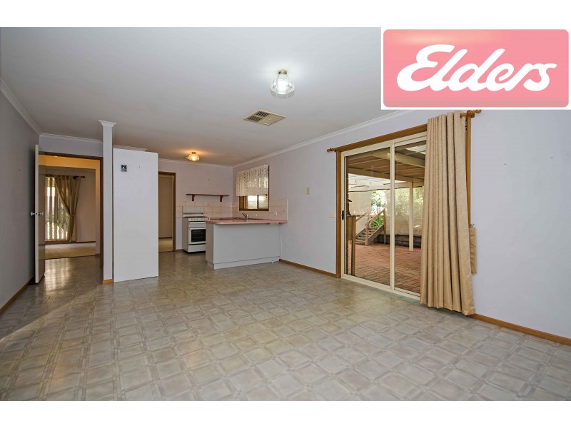 9 Meyer Place, Thurgoona NSW 2640