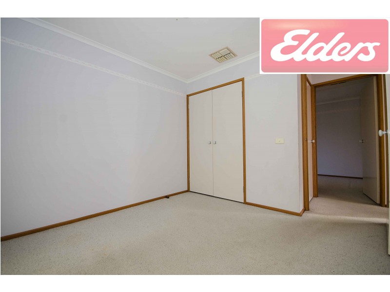 9 Meyer Place, Thurgoona NSW 2640