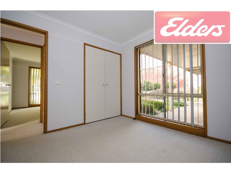 9 Meyer Place, Thurgoona NSW 2640