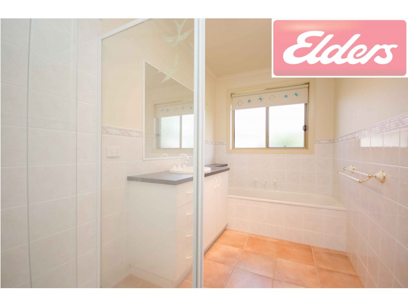 2 Flag Place, Wodonga VIC 3690