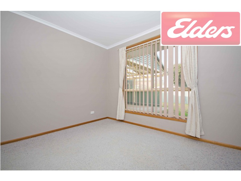 15 Condon Street, Lavington NSW 2641