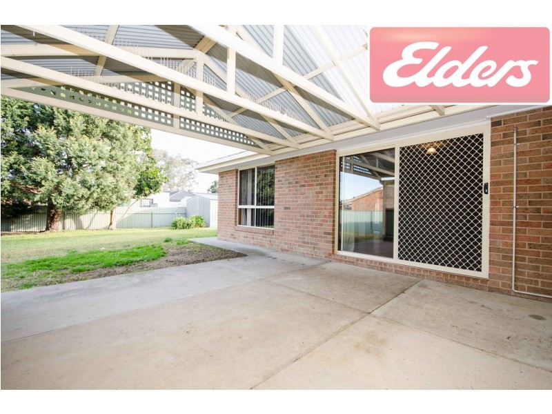 15 Condon Street, Lavington NSW 2641