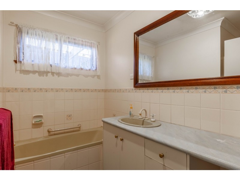 394 Colley Street, Lavington NSW 2641