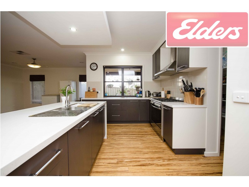 61 Craig Circuit, Leneva VIC 3691