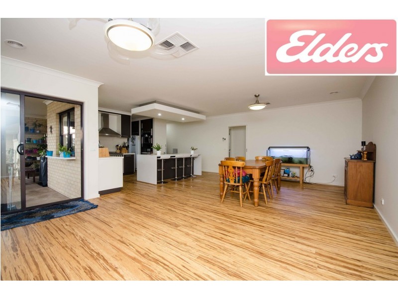 61 Craig Circuit, Leneva VIC 3691
