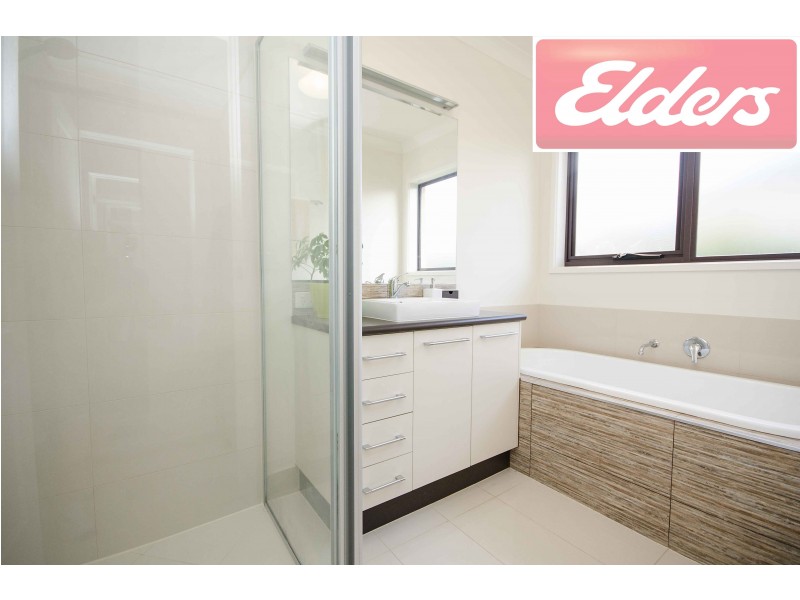 61 Craig Circuit, Leneva VIC 3691