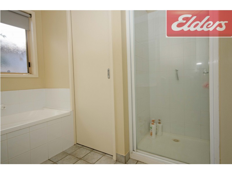 8 Quinlivan Place, Wodonga VIC 3690