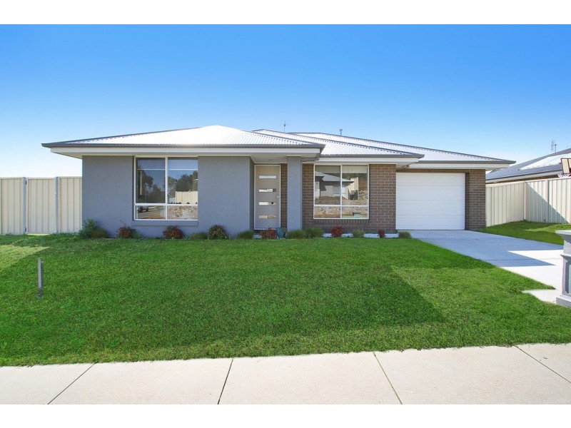 73 Margaret Court Drive, Baranduda VIC 3691