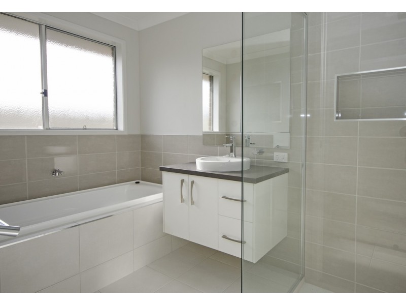 73 Margaret Court Drive, Baranduda VIC 3691