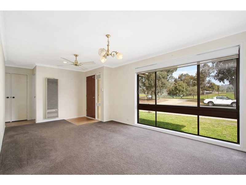 51 Emerald Avenue, Wodonga VIC 3690
