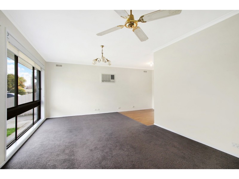 51 Emerald Avenue, Wodonga VIC 3690