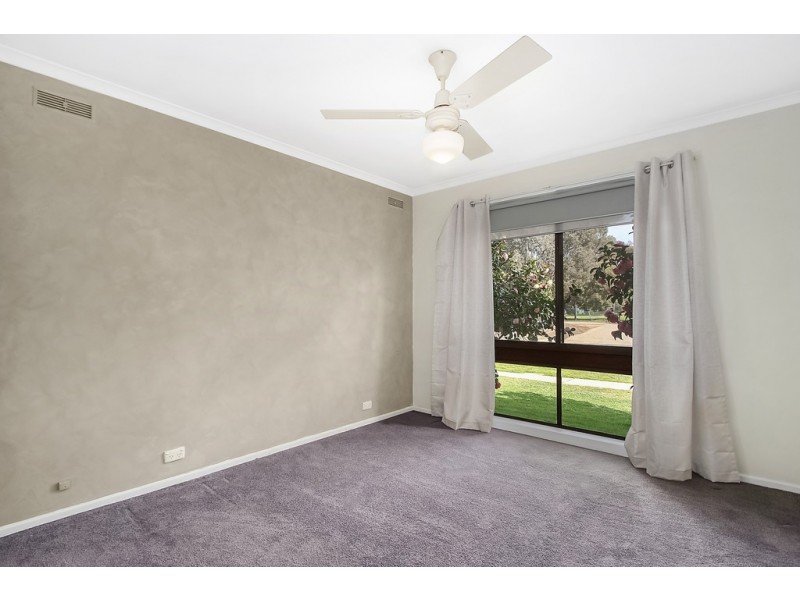 51 Emerald Avenue, Wodonga VIC 3690